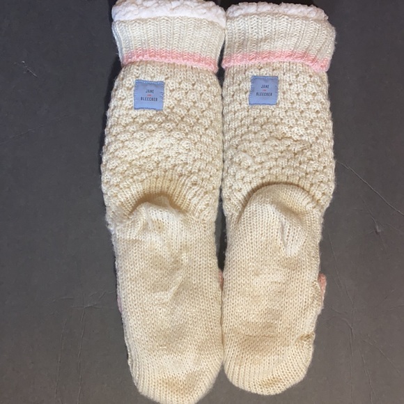 Jane and Bleecker Lamb Socks - Picture 5 of 5